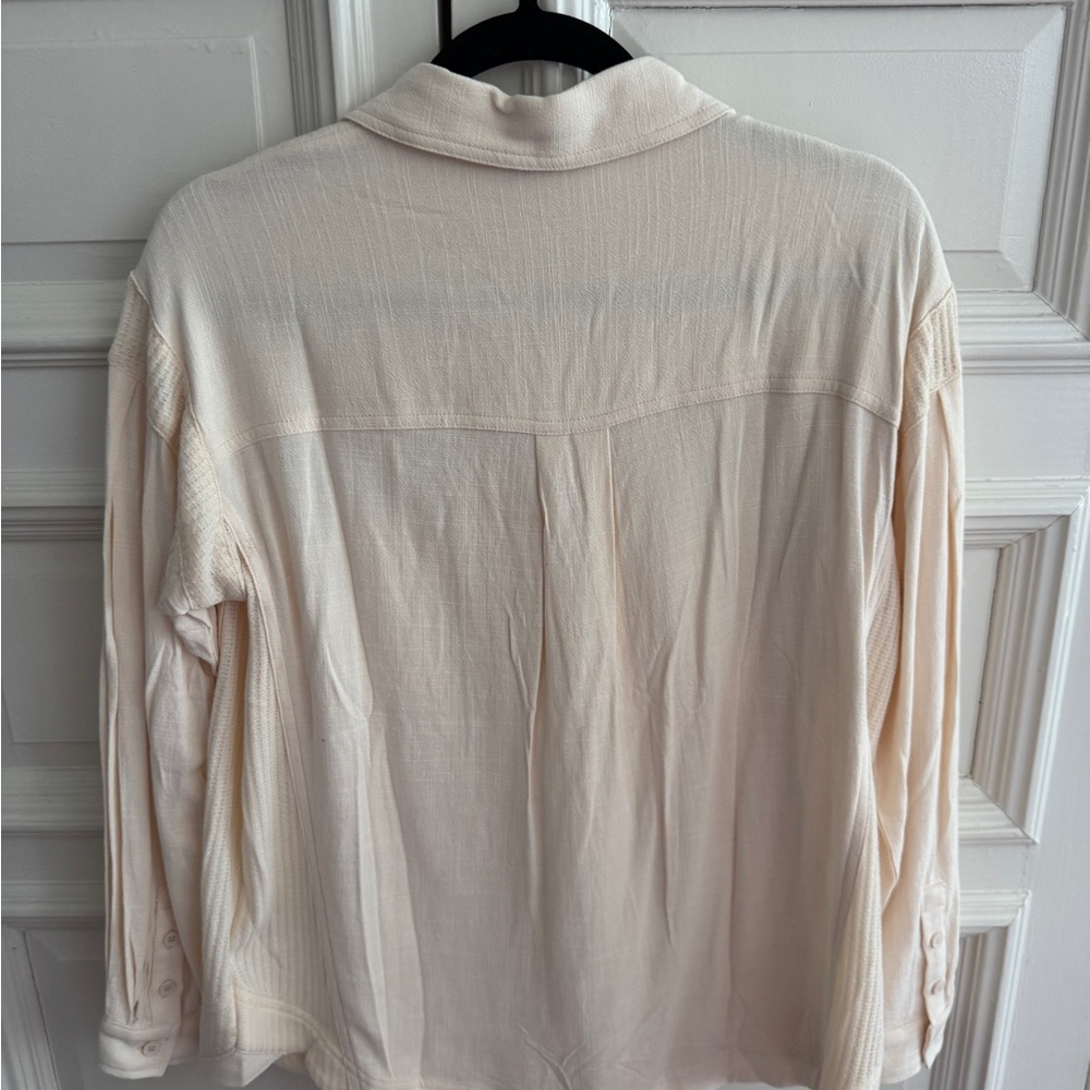 Cream button down Collared Blouse - Picture 4 of 4